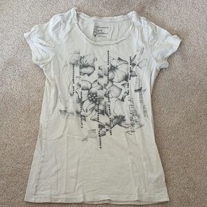 American Eagle Outfitters White Floral Graphic Tee
